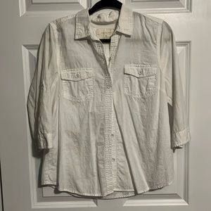 Sonoma light weight white button up 3/4 length shirt. Women’s size L.